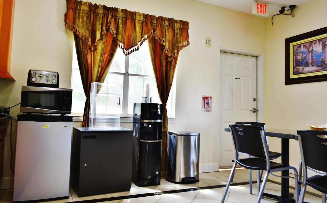 Scottish Inn And Suites Alvin Luaran gambar